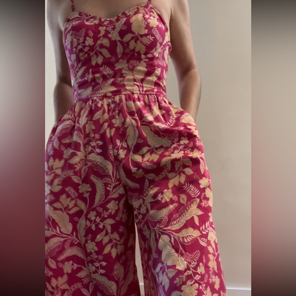 Wide Leg Jumpsuit Small Made in India Pink w/leaf floral pattern